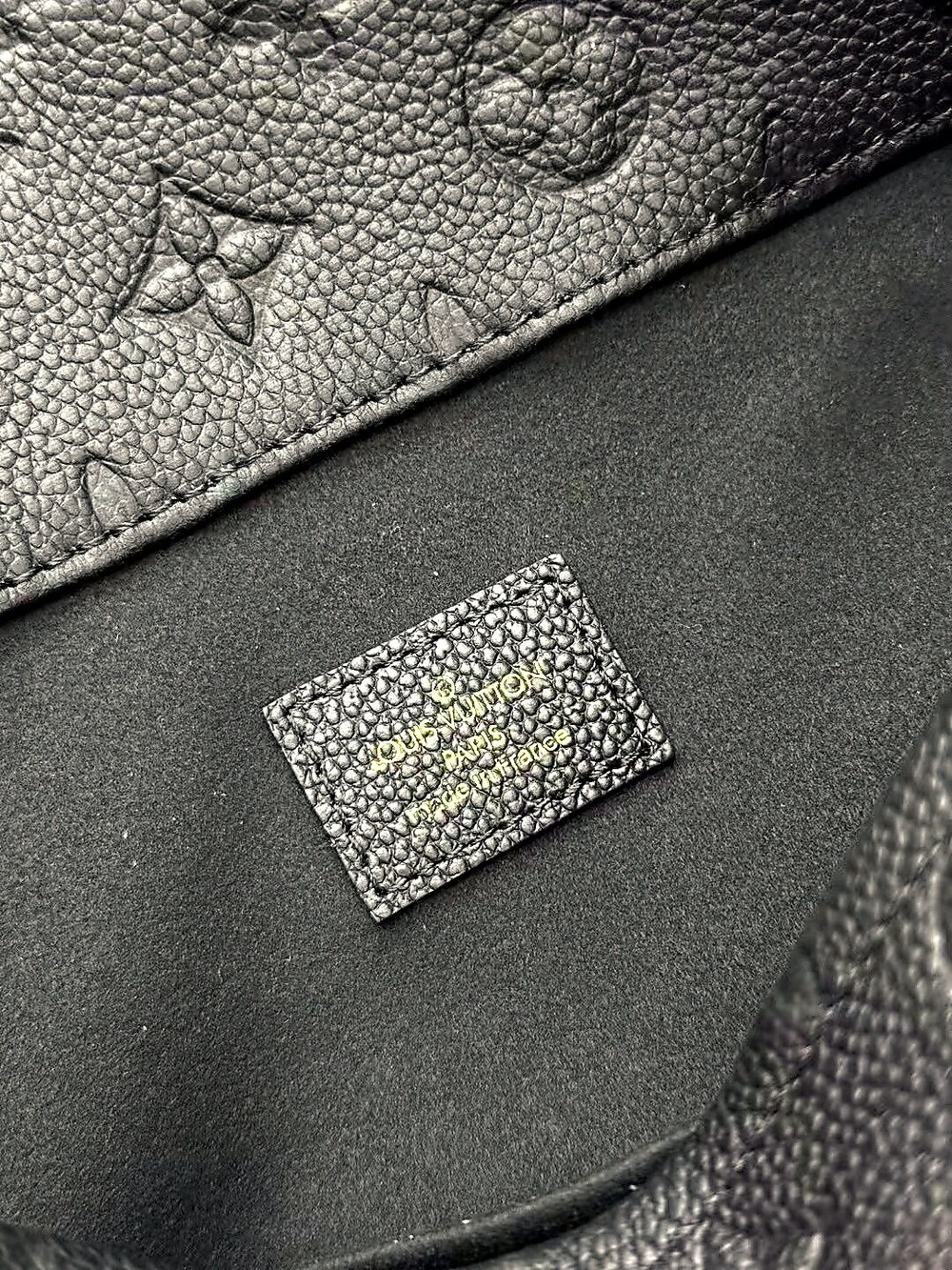 Louis Vuitton Black Monogram Empreinte Artsy MM Shoulder Bag - Picture 6 of 6